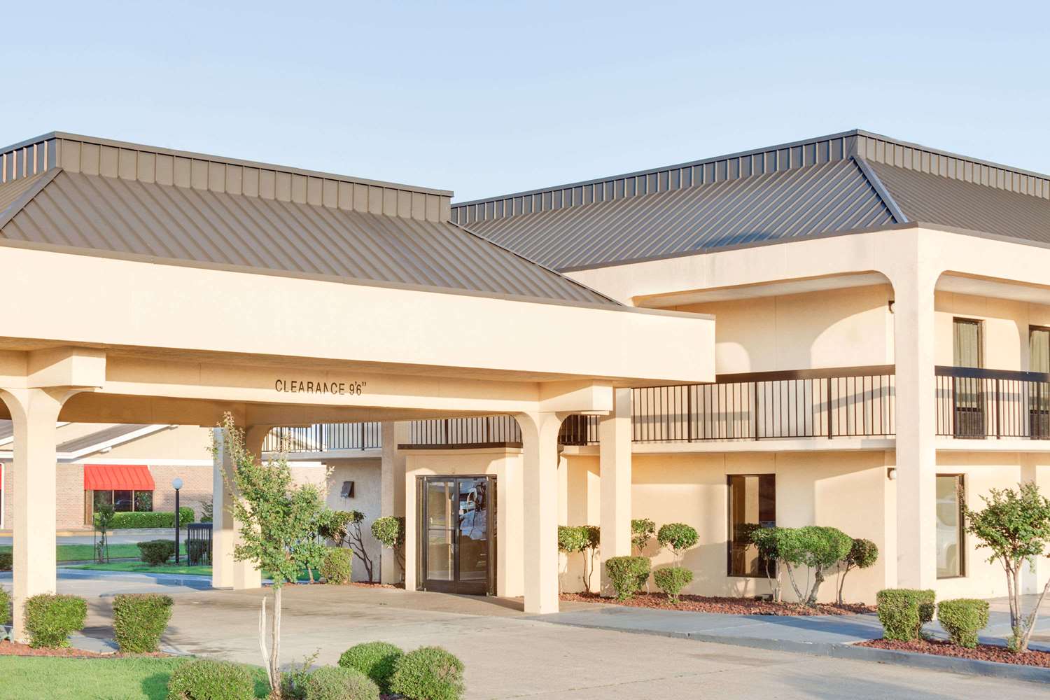 Days Inn by Wyndham Greenville MS 2/44