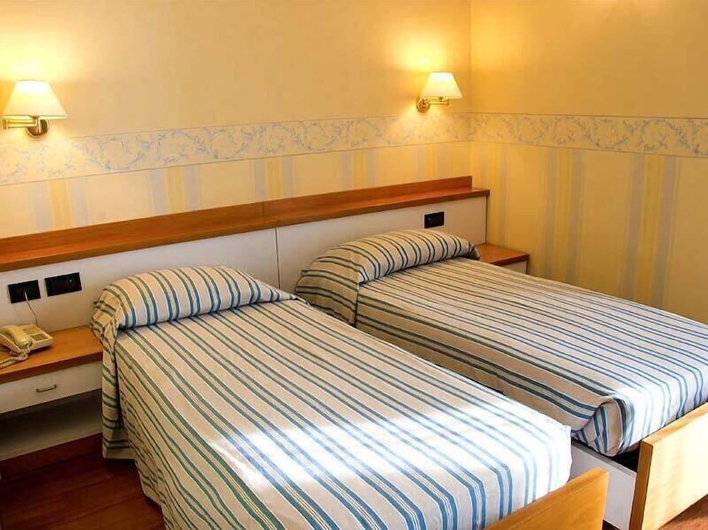 Hotel Touring Falconara Marittima 11/36