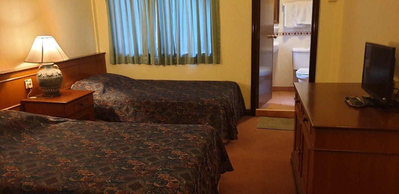 South East Asia Hotel 27/29