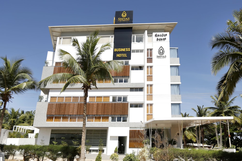 Hotel Shivas Gateway 4/77