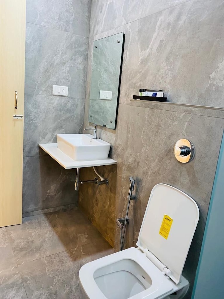TICLO RESORTS 44/47