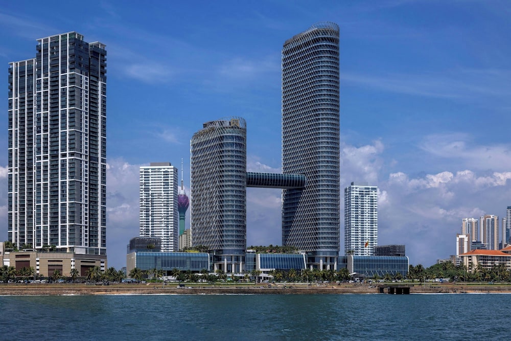 ITC Ratnadipa, a Luxury Collection Hotel, Colombo 71/81