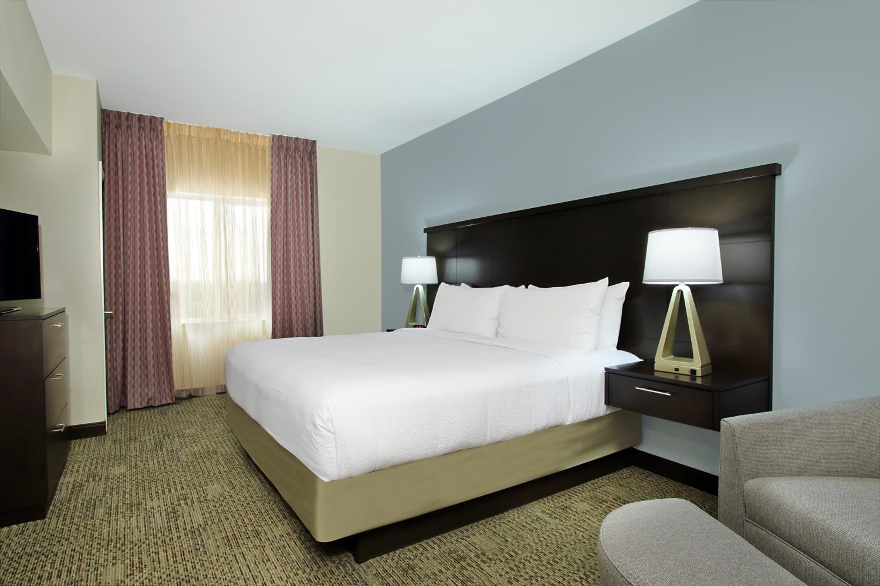 2 Bedrooms, Suite, Accessible, STAYBRIDGE SUITES HOUSTON - MEDICAL CENTER 6/10