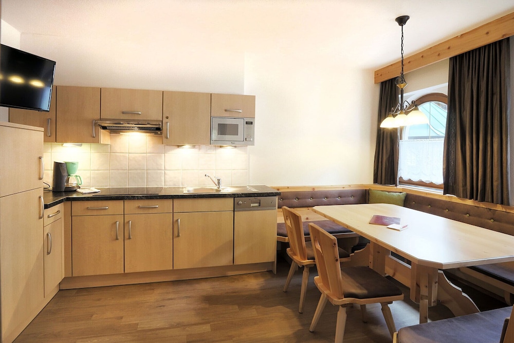 HOTEL WALDHOF 37/50