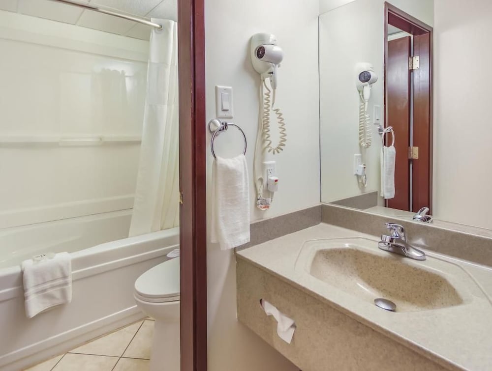 Motel6 Lethbridge Ab 55/62