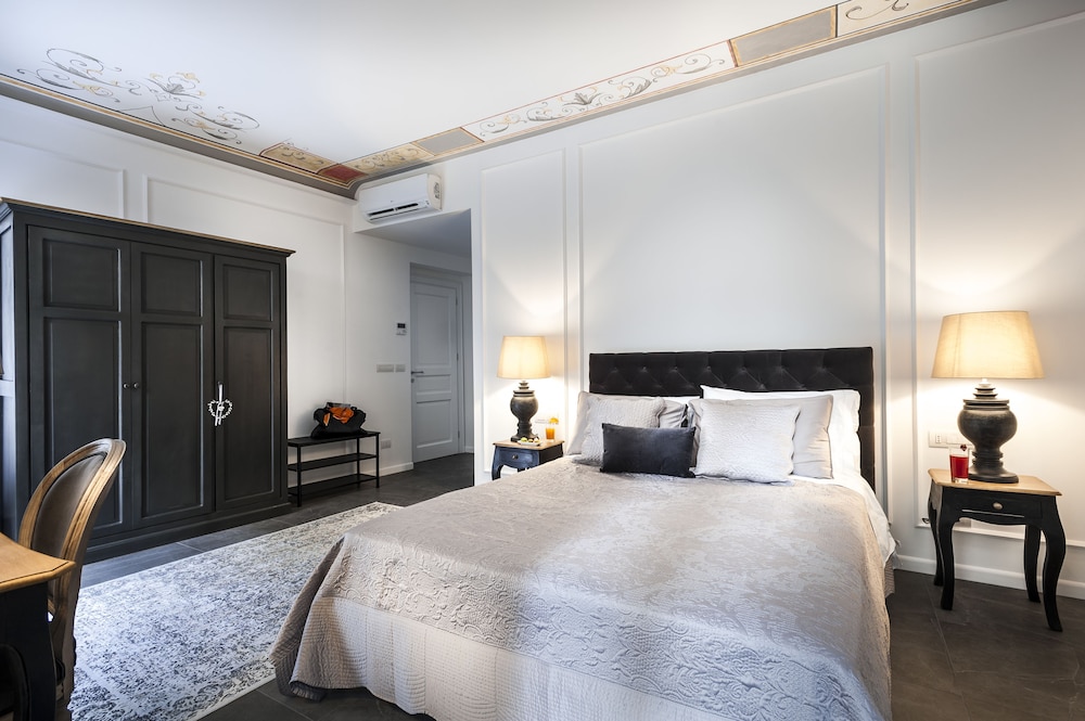 Palazzo Natoli Exclusive Rooms 14/74