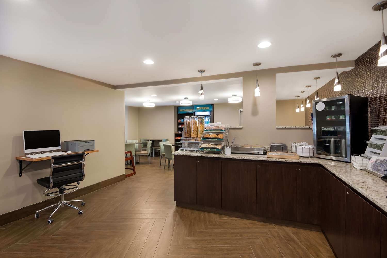Clarion Pointe Syracuse Downtown 26/29
