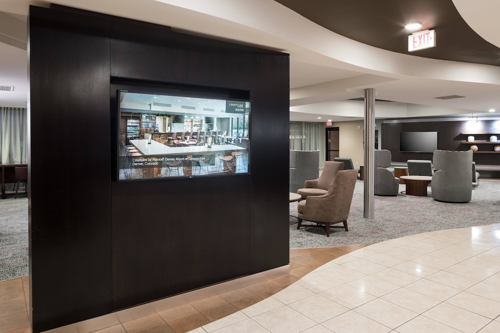 Courtyard by Marriott West Orange 6/52