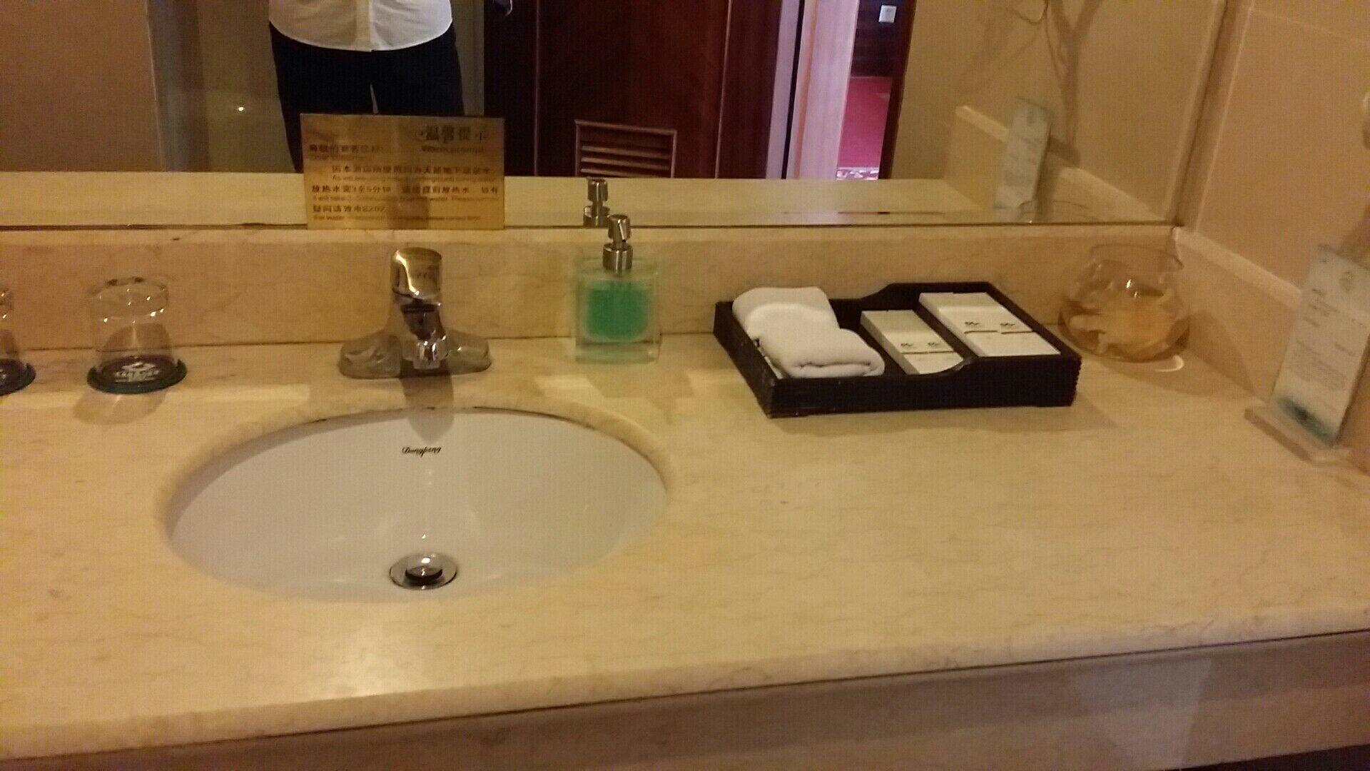 Plateau Pearl Hotel (Kunming Yongzhong Road) 66/66