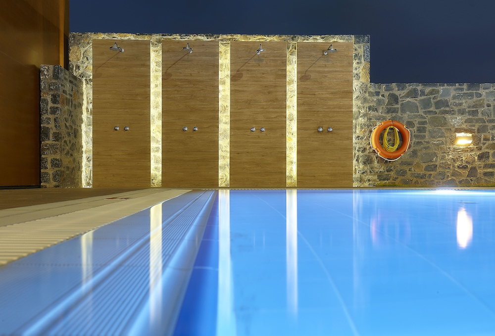 Astir Beach 33/63