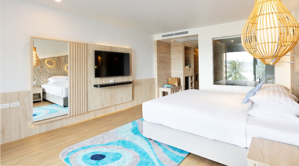 Liv Hotel Phuket Patong Beachfront 22/69