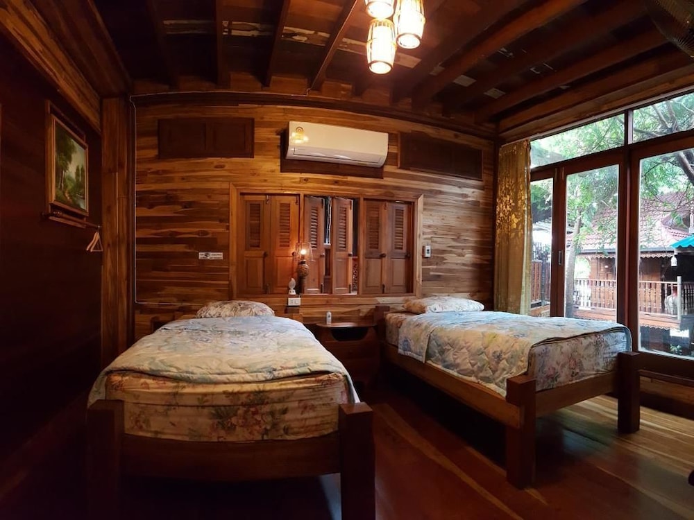 Klong Suan Plu Resort 17/50