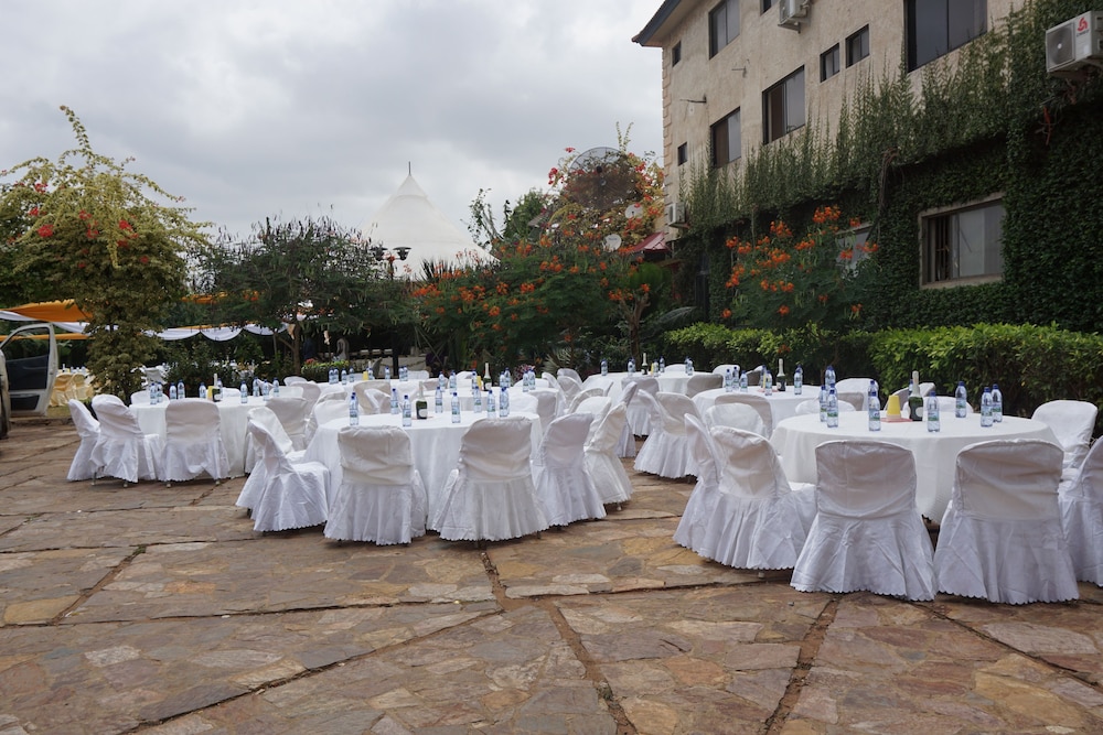 Accra Royal Castle Apartments Suites 40/48