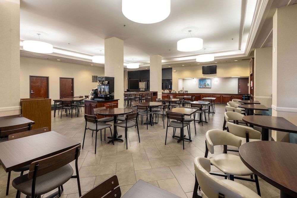 Pear Tree Inn St Louis Near Union Station 34/50