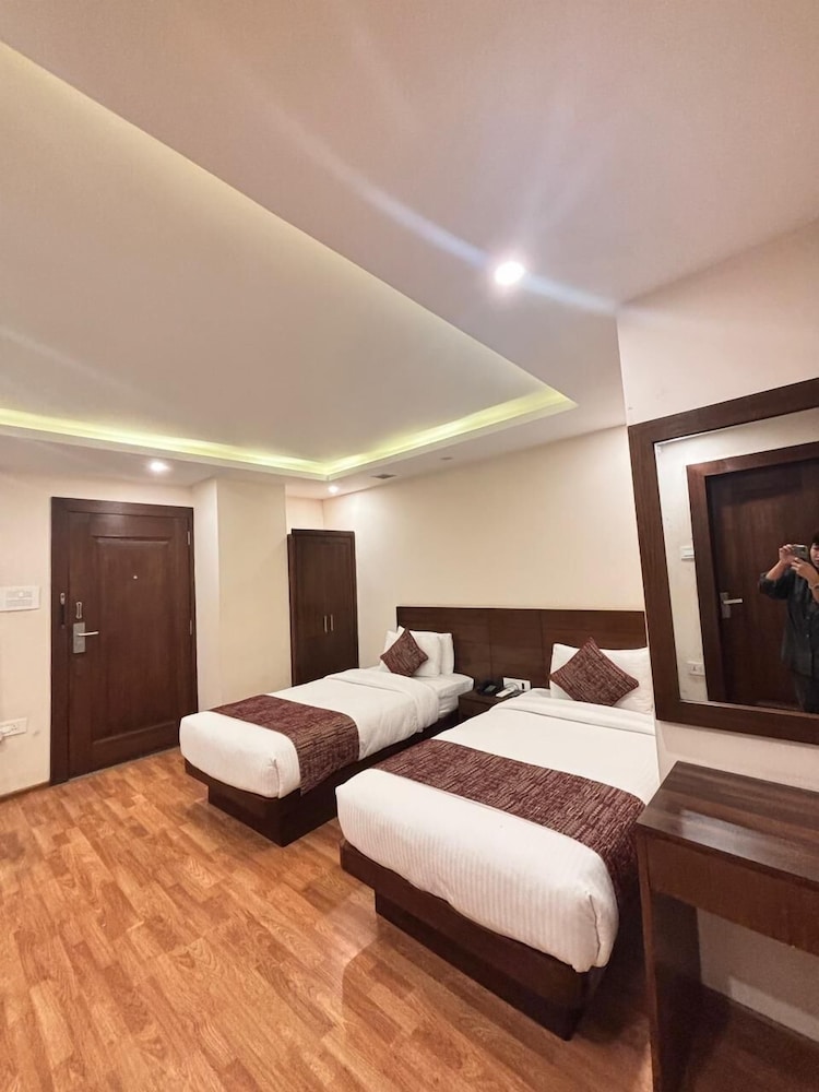 Apex Business Hotel 28/58