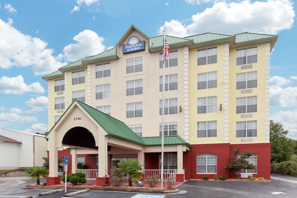 Days Inn & Suites By Wyndham Tucker/Northlake 3/24