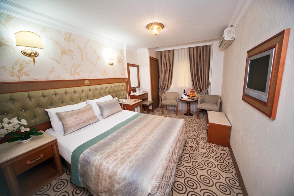 Grand Asiyan Hotel 8/46