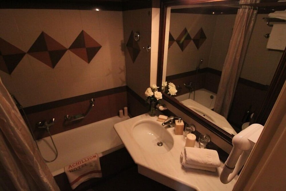 ACHILLION HOTEL 21/42