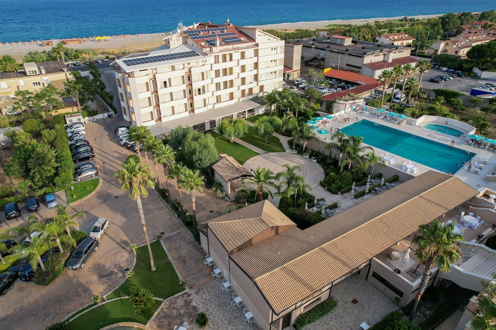 Grand Hotel President 4/50