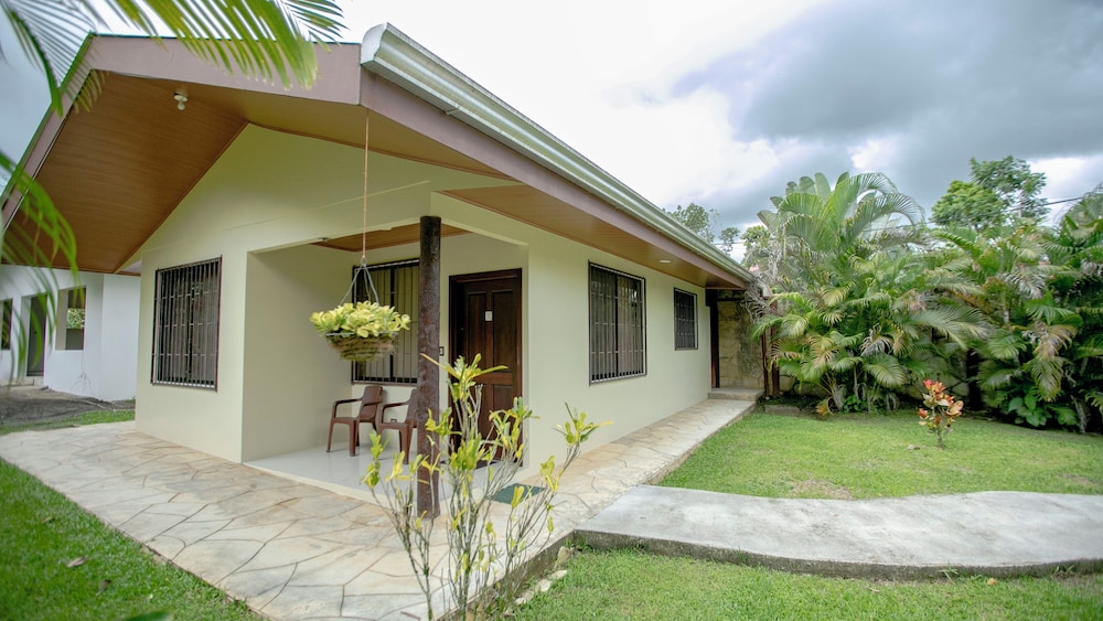 Hotel Las Orquideas 40/50