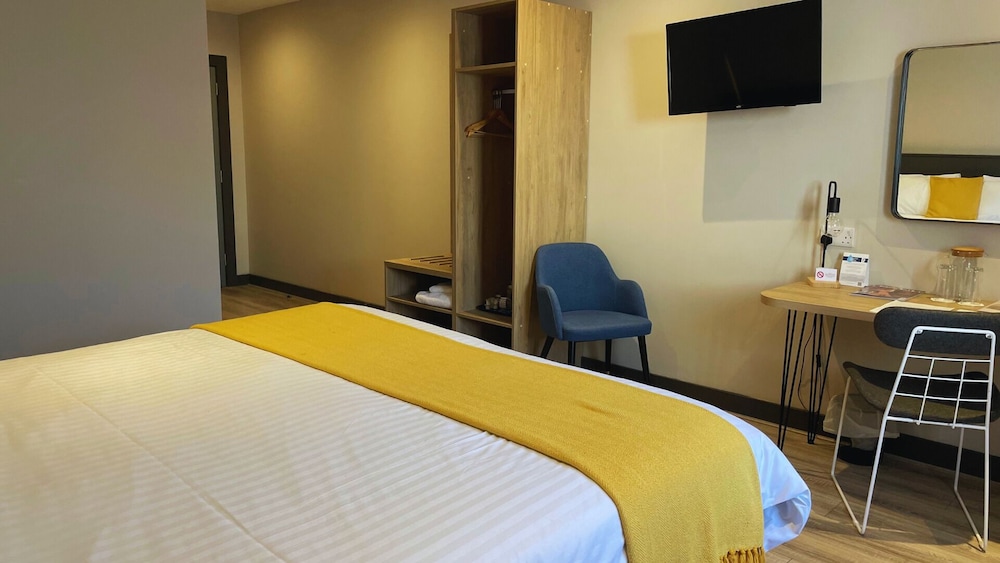 The Marine Hotel 15/54