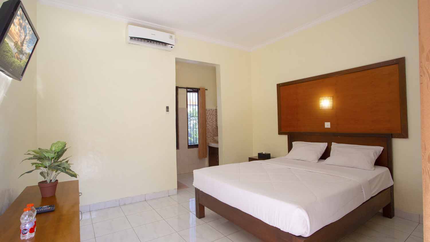 OYO 3910 Teges Inn 14/50