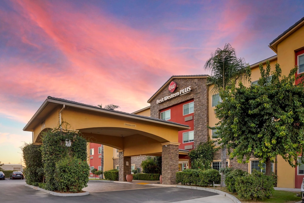 Best Western Plus Wasco Inn & Suites 1/63