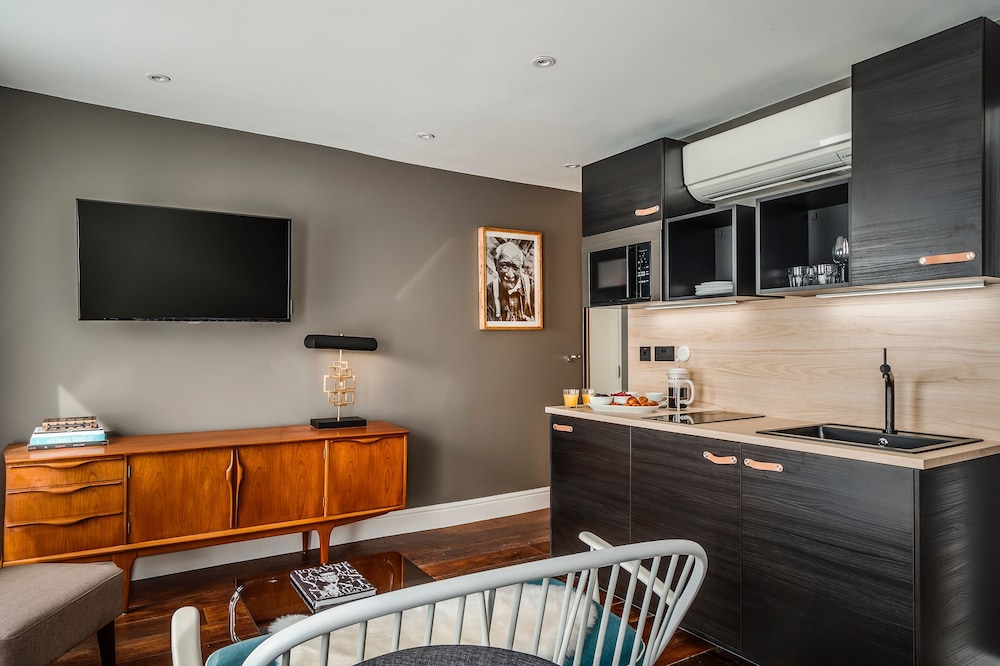 The Knaresborough by Aura Collection 38/50