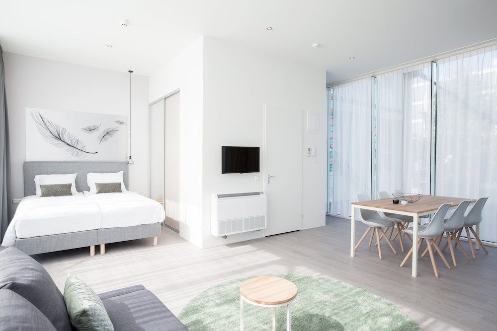 HOTEL2STAY 37/41