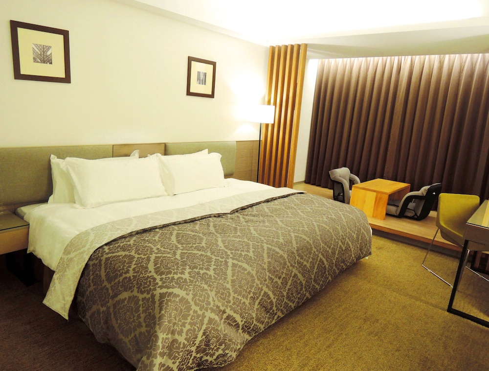 Tsun Huang Hotel 30/62