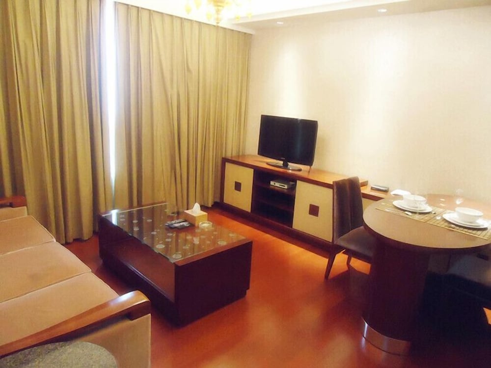 Shanghai ZiYuan Service Apartment 43/61