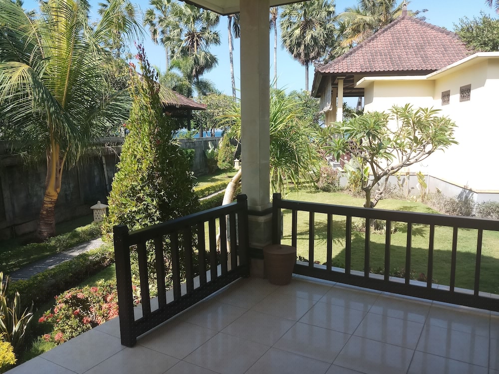 Bintang Beach Villas 46/51