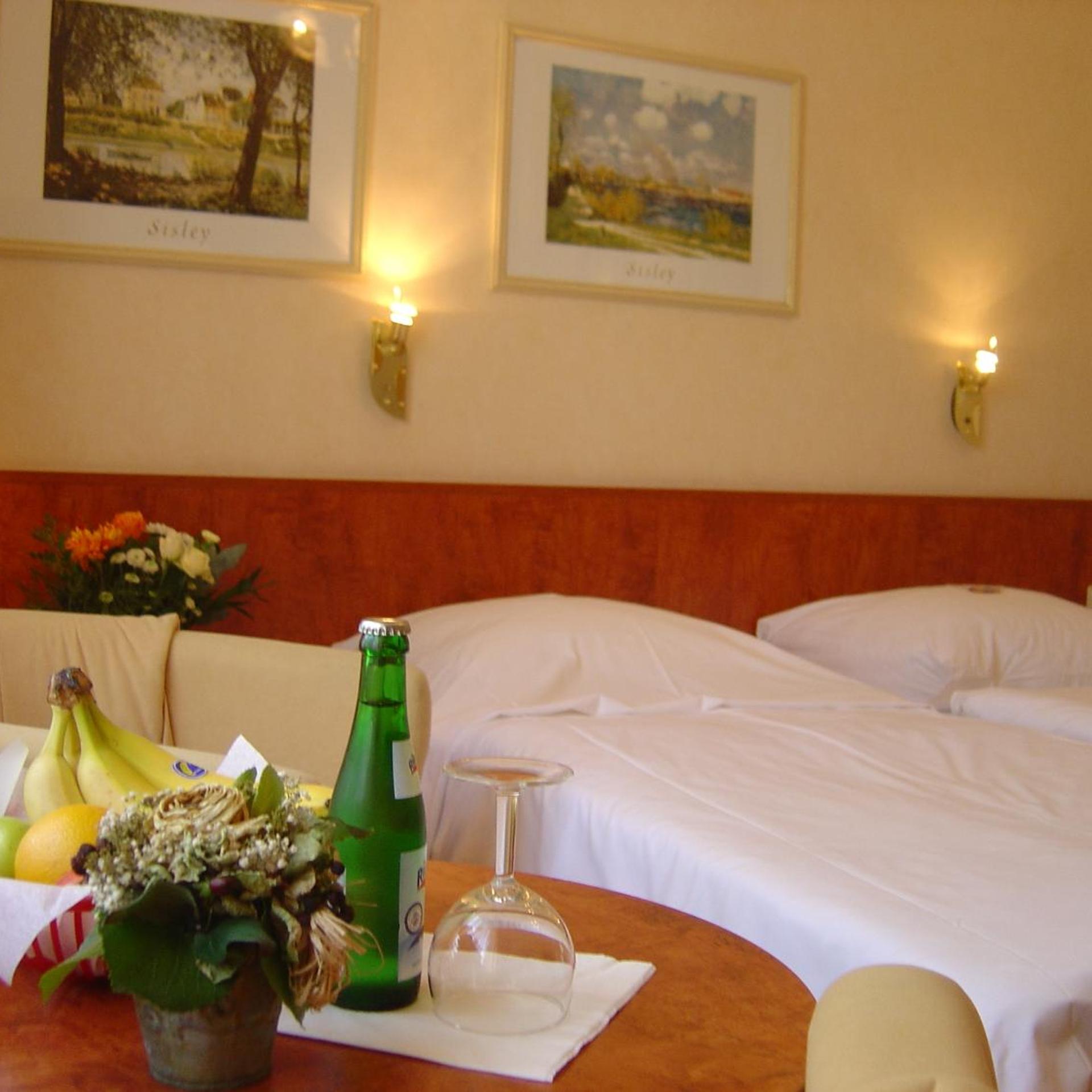 Bahnhof Hotel Saarlouis 11/33