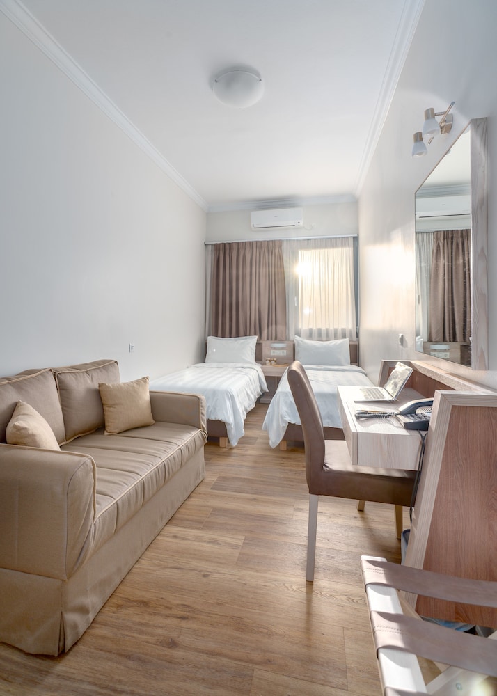 Attalos Hotel 29/48
