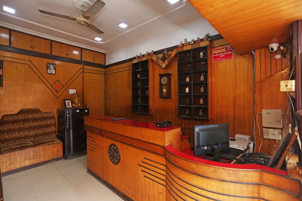 Oyo 26808 Shree Ram Residency 3/32
