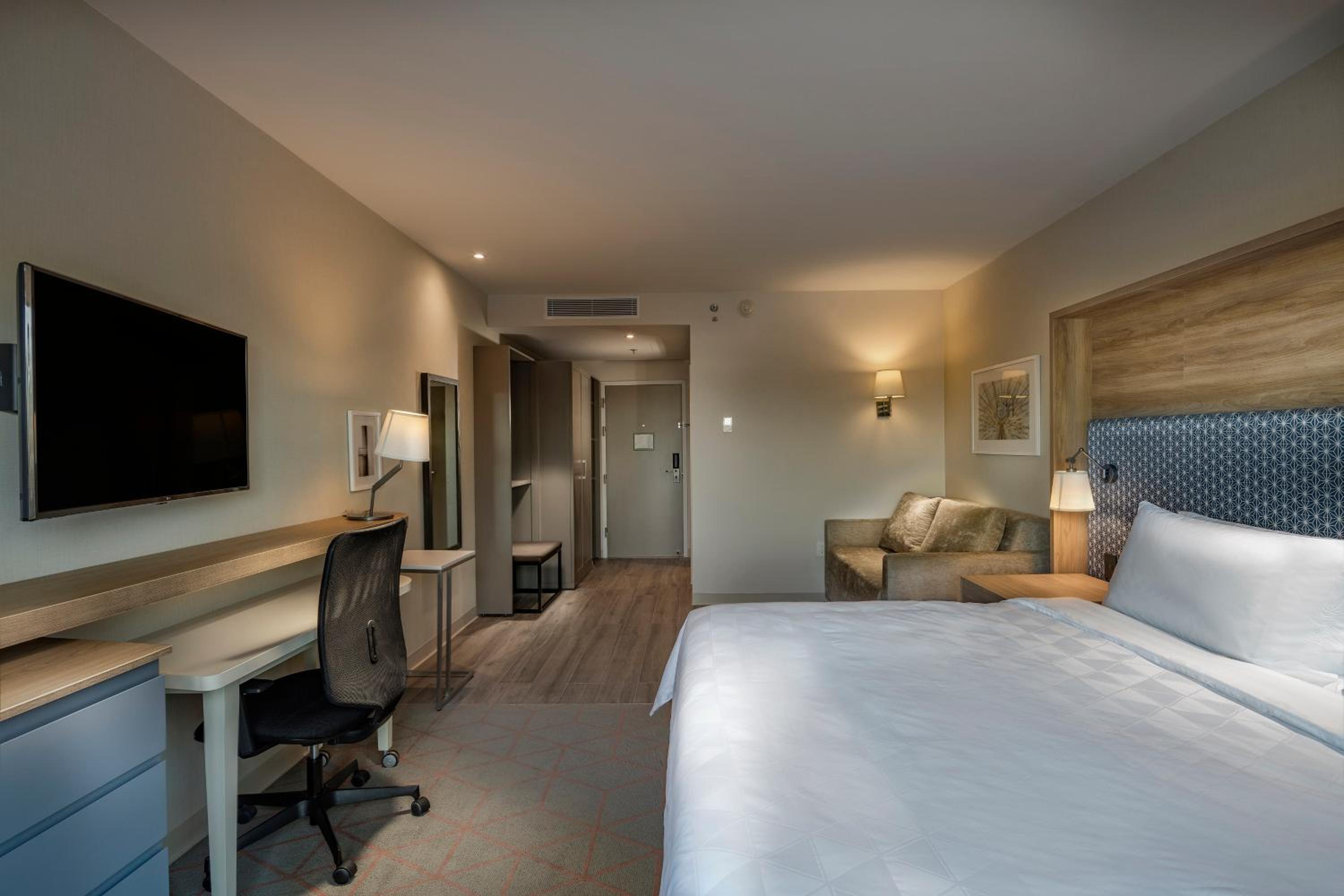 Room at Holiday Inn & Suites Aguascalientes, AGUASCALIENTES