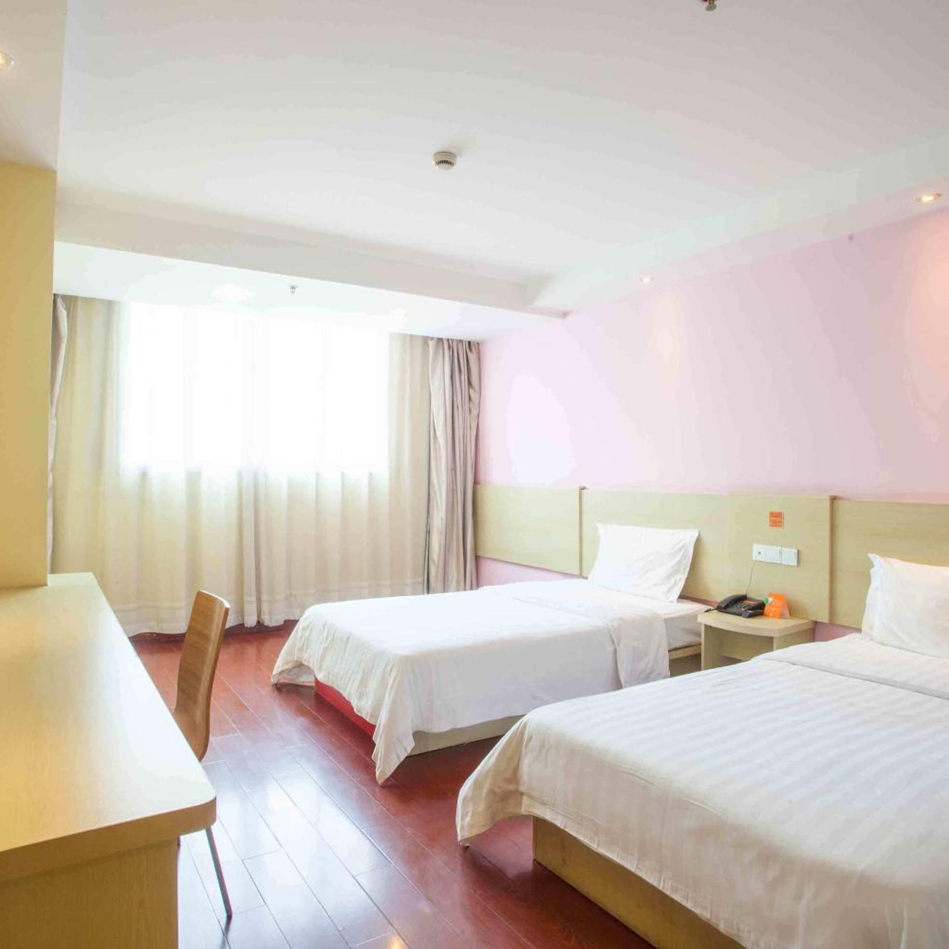 7 Days Inn Lanzhou Nanguan shizi Branch 8/28