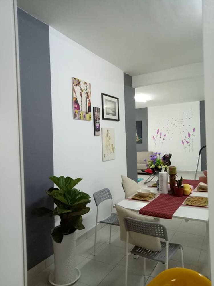 Aeon Tebrau Homestay & Hotel 41/62