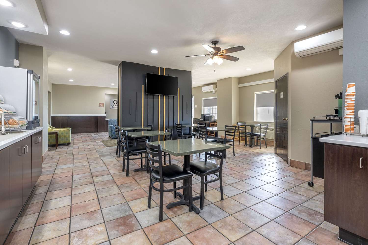 Quality Inn & Suites Lincoln North 20/21