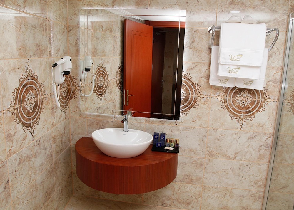 Grand Vuslat Hotel 33/37