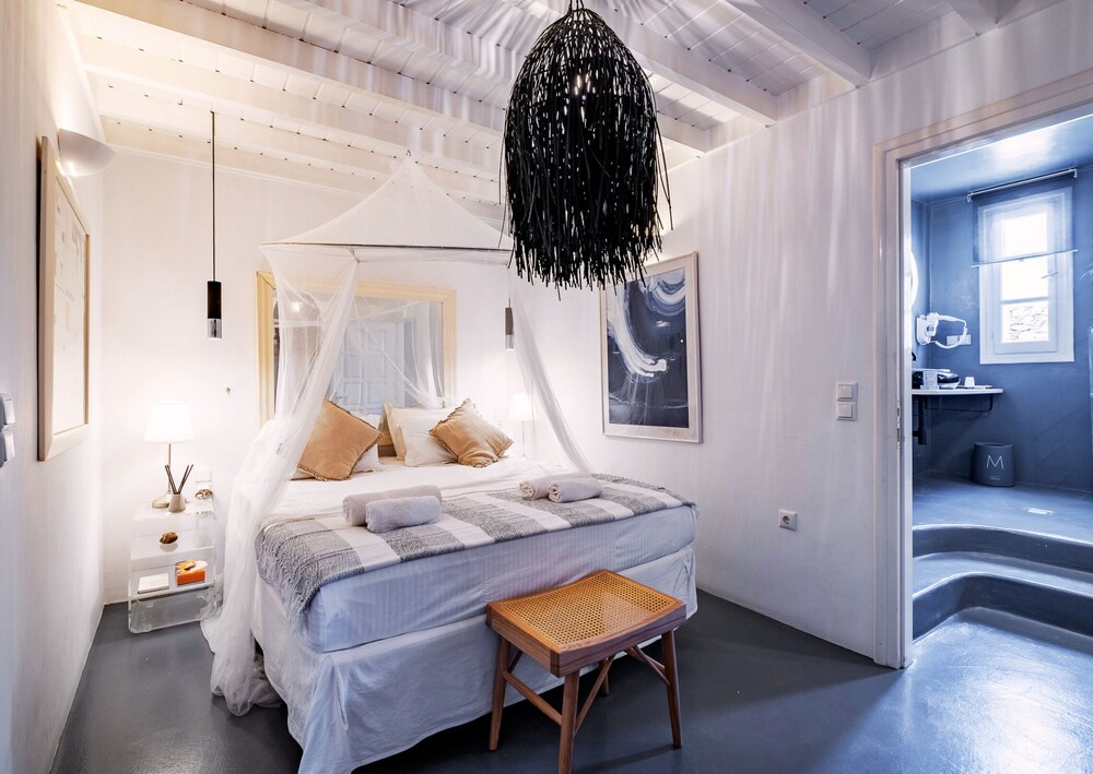 Manu Mykonos Luxury Villa 13/46