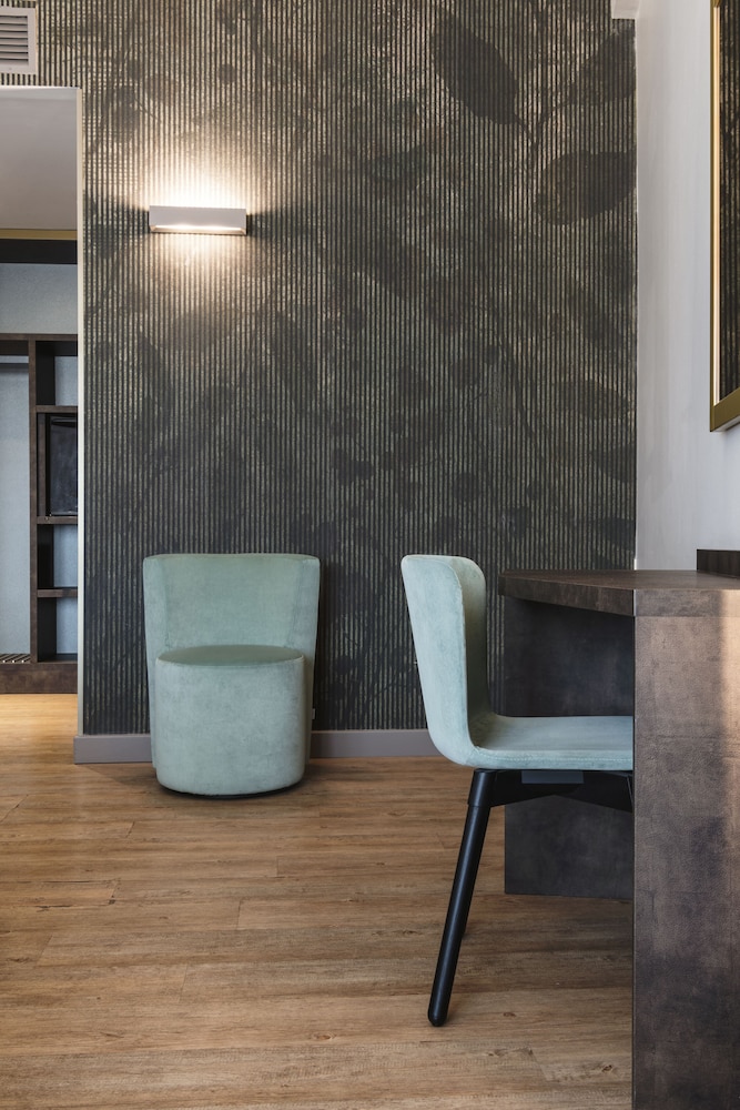 Mokinba Hotel King 37/69