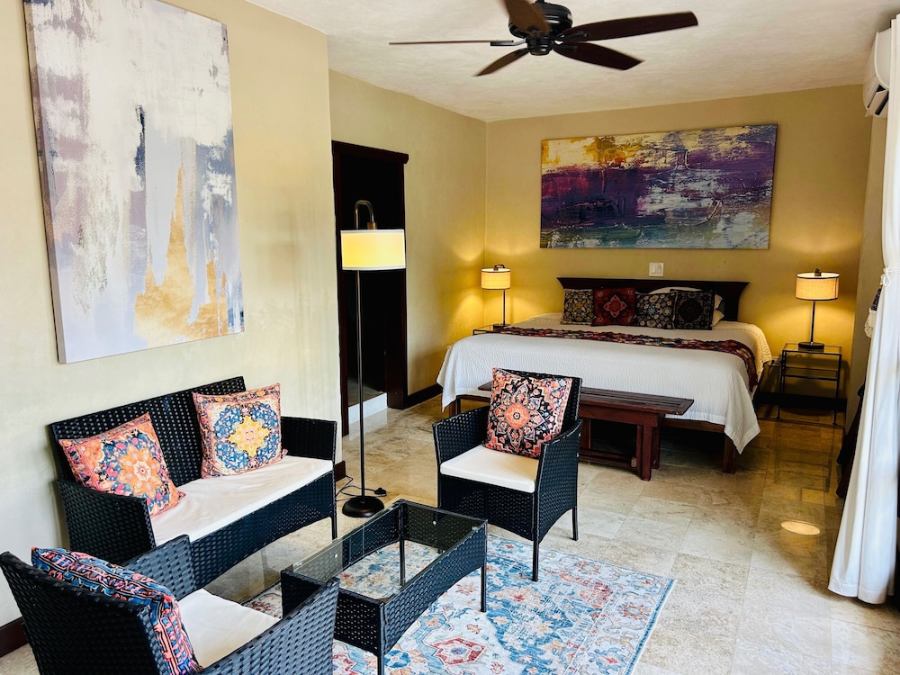 Flamingo Boutique Hotel 47/68