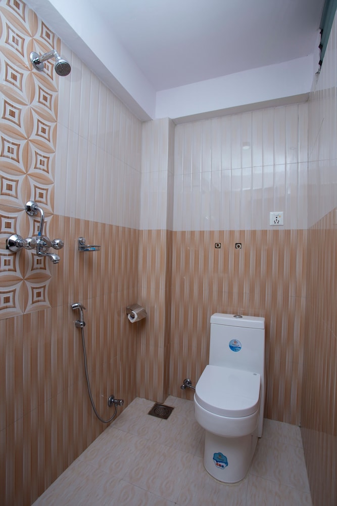 Kathmandu Boutique Hotel 50/50