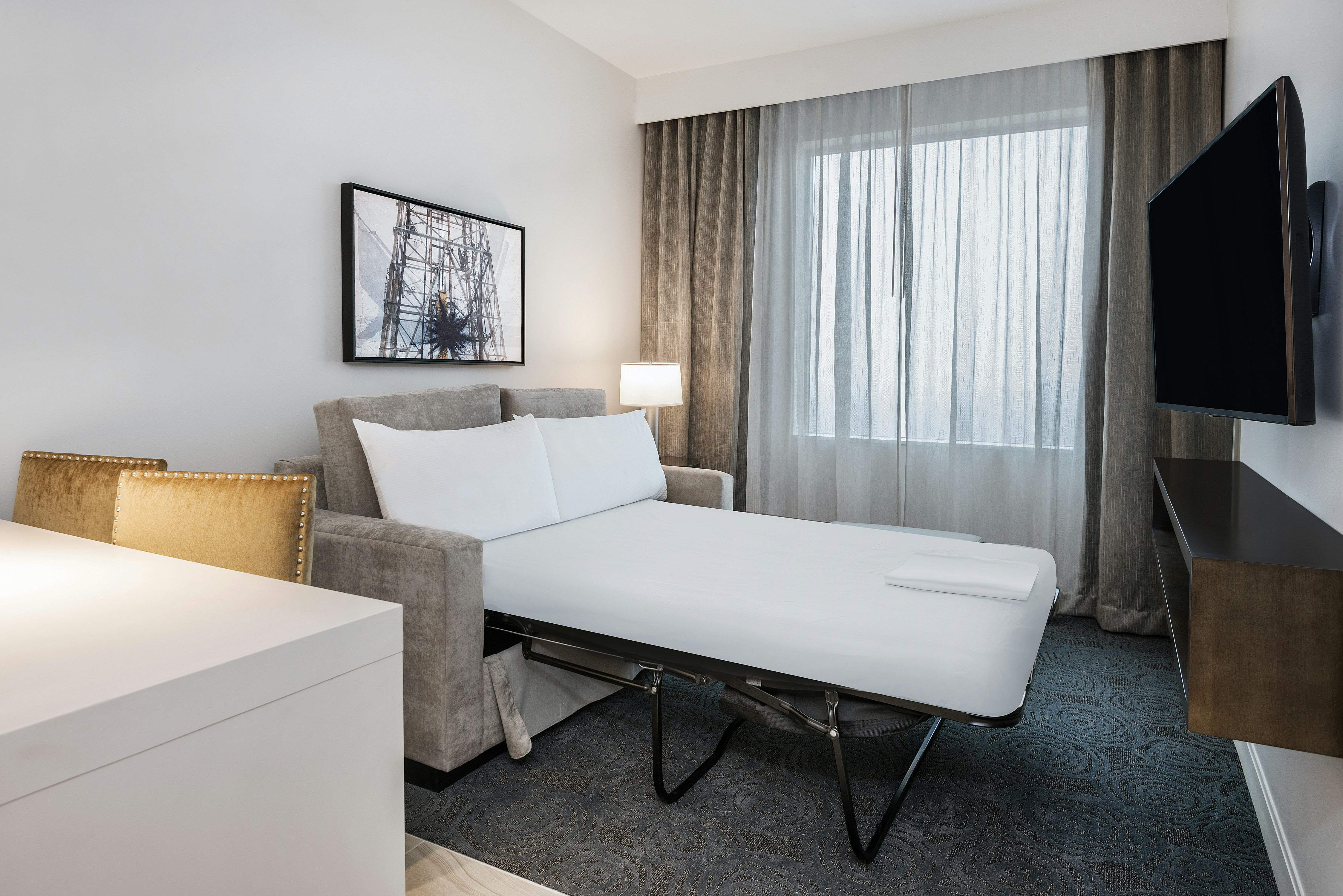 2 ROOMS, SUITE, KING BED, ACCESSIBLE