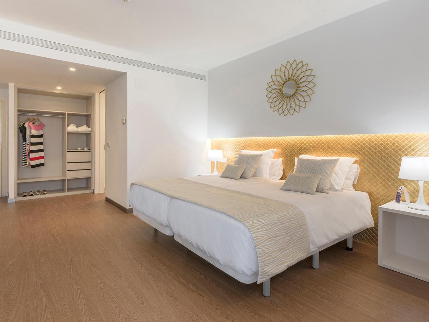 Premium, Double Bed