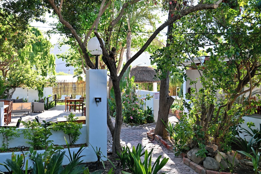 Mimosa Lodge 41/45