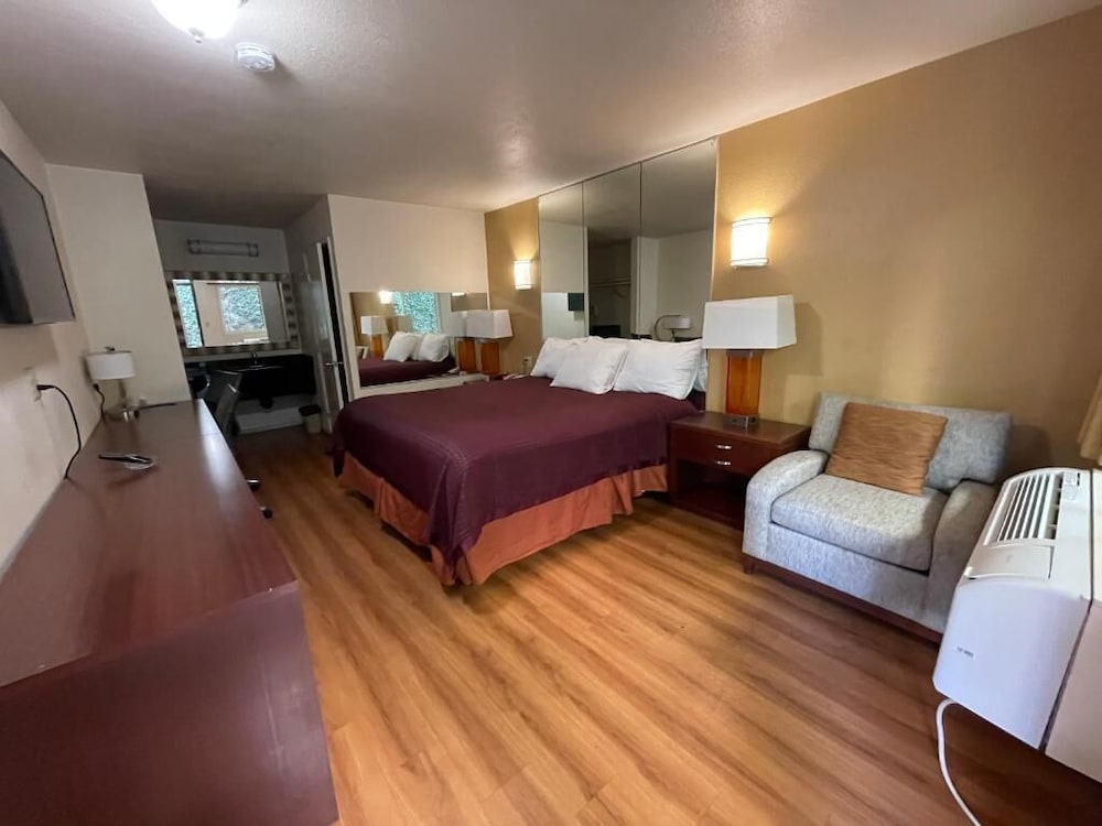 Sierra Inn 5/15