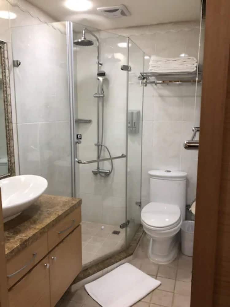 West 59 Inn 22/26