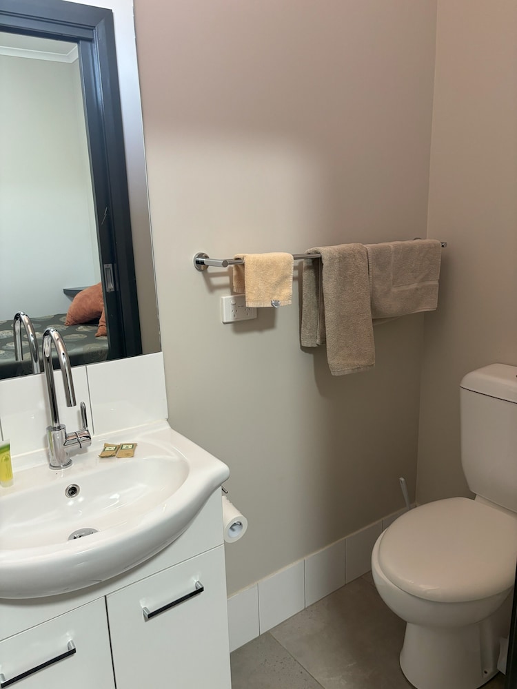Broken Hill Tourist Lodge 58/62